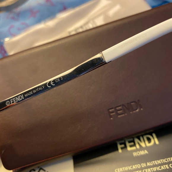 FENDI Sunglass